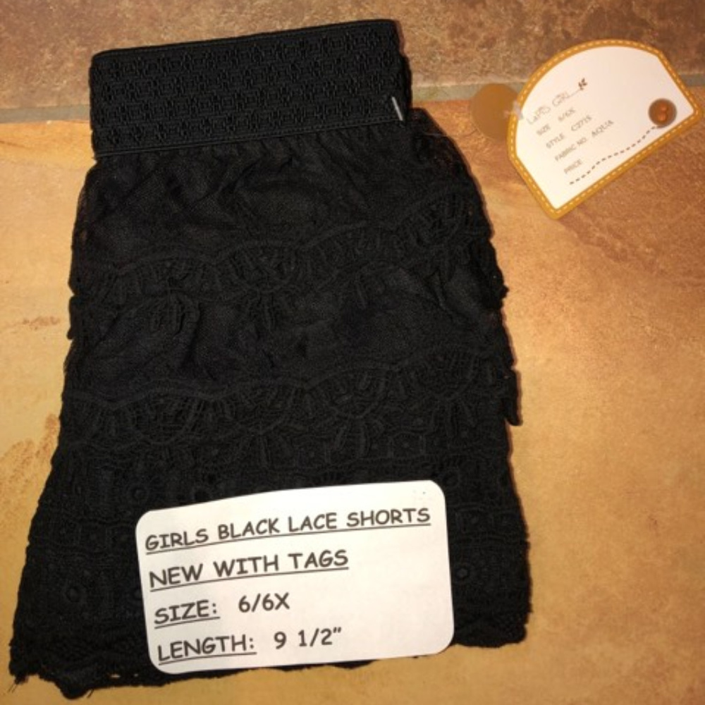 GIRLS BLACK LACE SHORTS!!